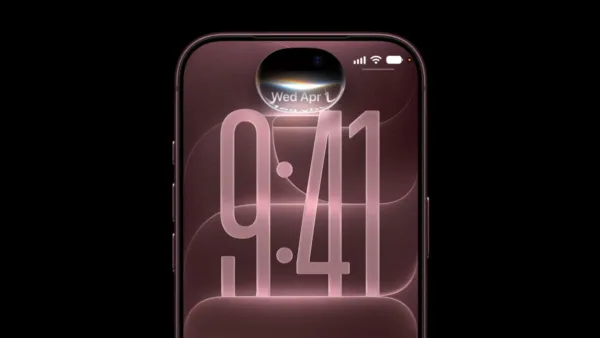 iPhone ekranında Siri yapay zeka asistanı arayüzü
