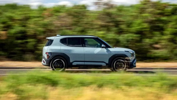 Kia’nın küçük elektrikli SUV’u EV2 İngiltere’de rekor kırdı