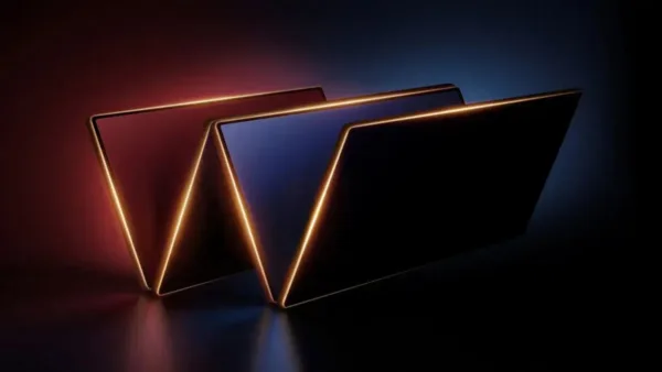 Samsung'un altın çerçeveli yeni katlanabilir telefonu