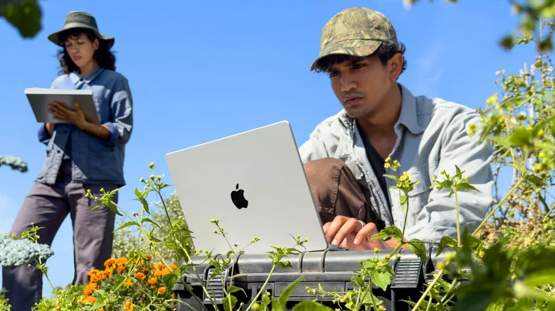 Yeni 14 inçlik M6 MacBook Pro.
