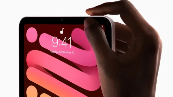 Yeni OLED ekranlı iPad mini tablet görseli